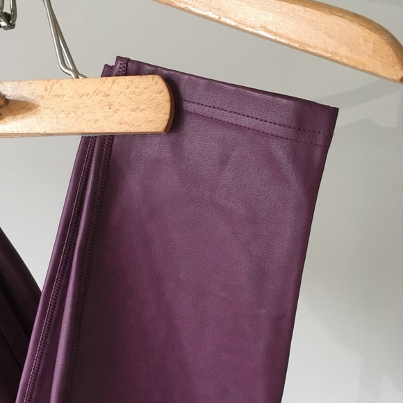 Wilfred Burgundy Vegan Leather Leggings - Large - Picture 4 of 8